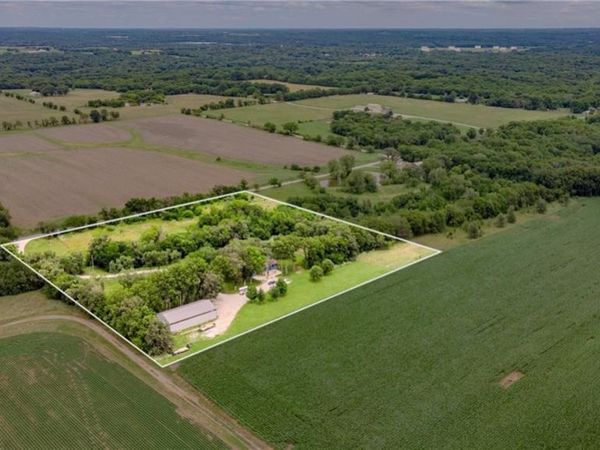 6301 E 285th Street, Freeman, MO 64746