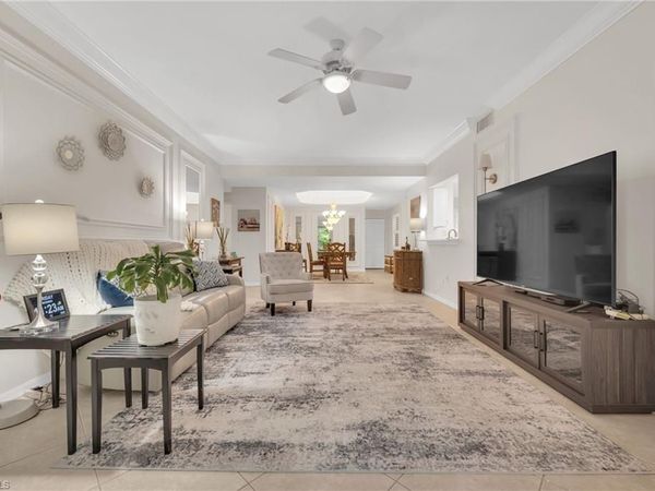 6735 Huntington Lakes CIR, Unit 102, NAPLES, FL 34119