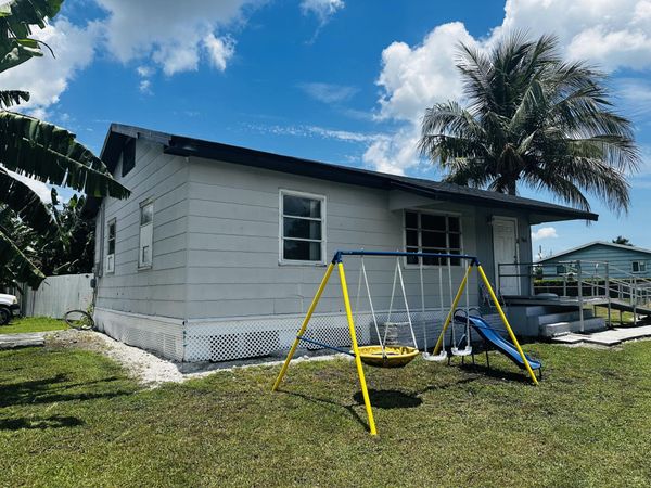 566 SE 7th Drive, Belle Glade, FL 33430