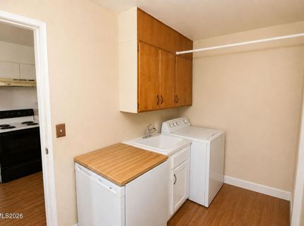 212 E Long Street, Carson City, NV 89706 Photo