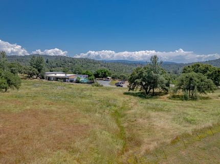 13812 Willow Glen Rd, Browns Valley, CA 95918 Photo