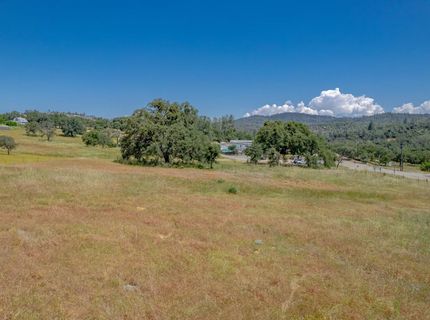 13812 Willow Glen Rd, Browns Valley, CA 95918 Photo