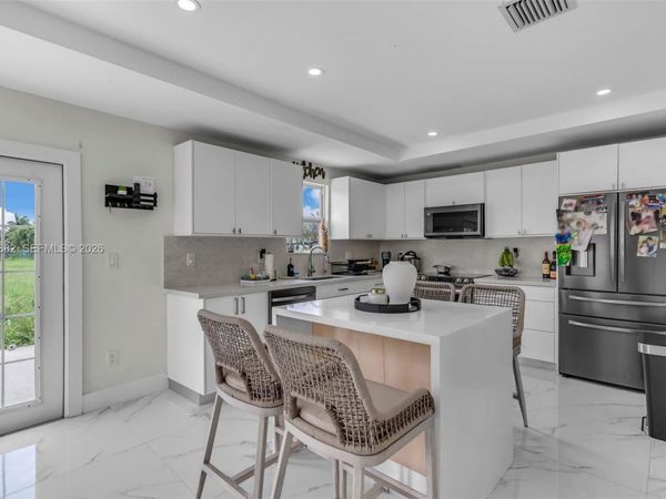 20304 SW 186th St , Miami, FL 33187