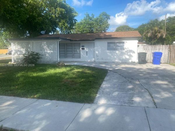 1700 SW 69th Ter, North Lauderdale, FL 33068