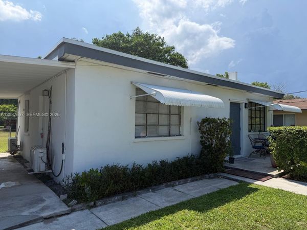 1324 N 58 AVE , Unit 1, Hollywood, FL 33021