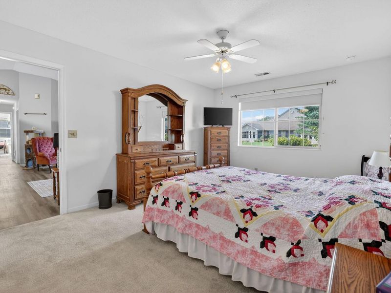 643 Kensington Drive, Heath, OH 43056 Photo 15