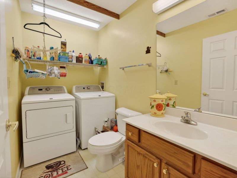 643 Kensington Drive, Heath, OH 43056 Photo 22