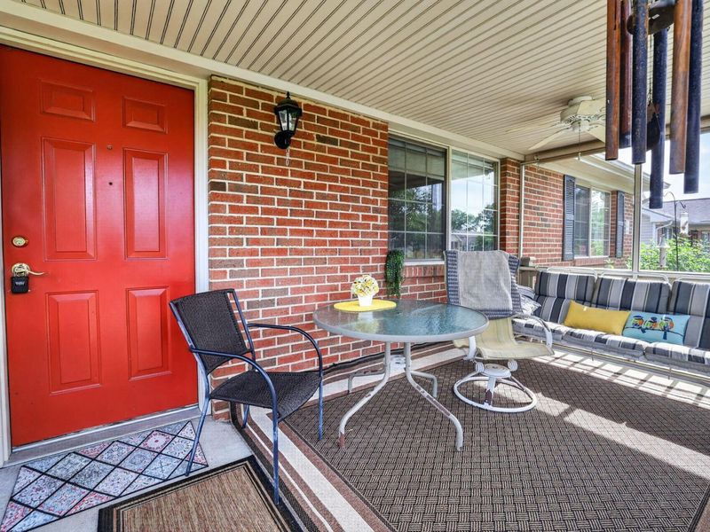 643 Kensington Drive, Heath, OH 43056 Photo 3