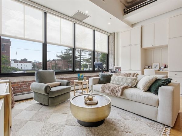 156 Porter St, Unit 120, Boston, MA 02128