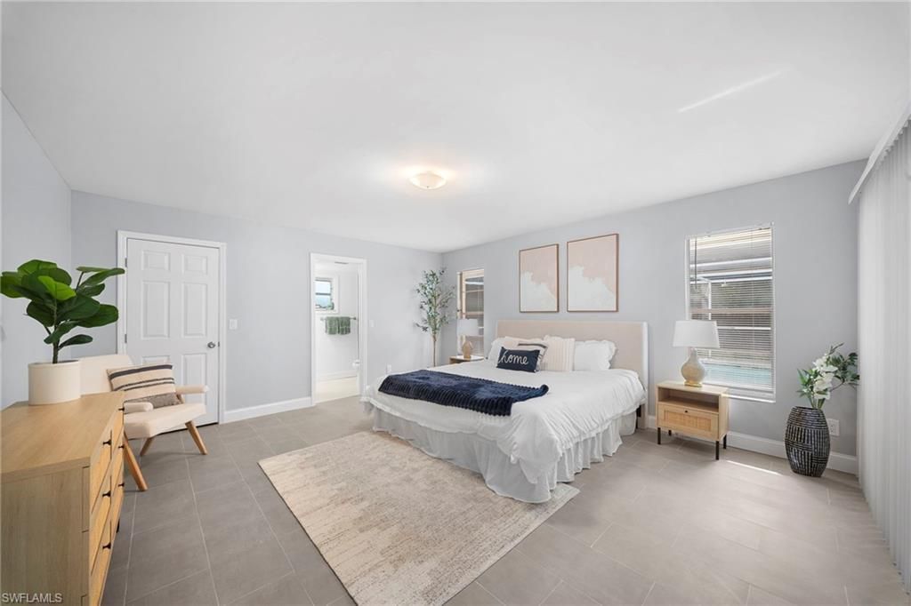 4688 Pembrooke Ln, Bonita Springs, FL 34134 Photo