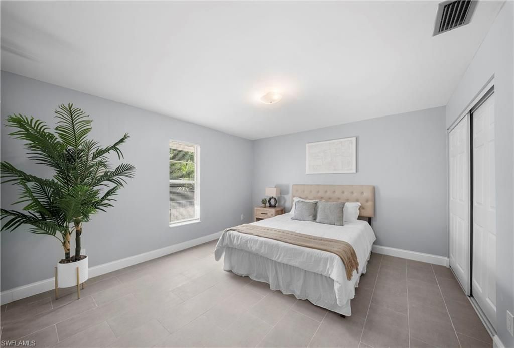 4688 Pembrooke Ln, Bonita Springs, FL 34134 Photo