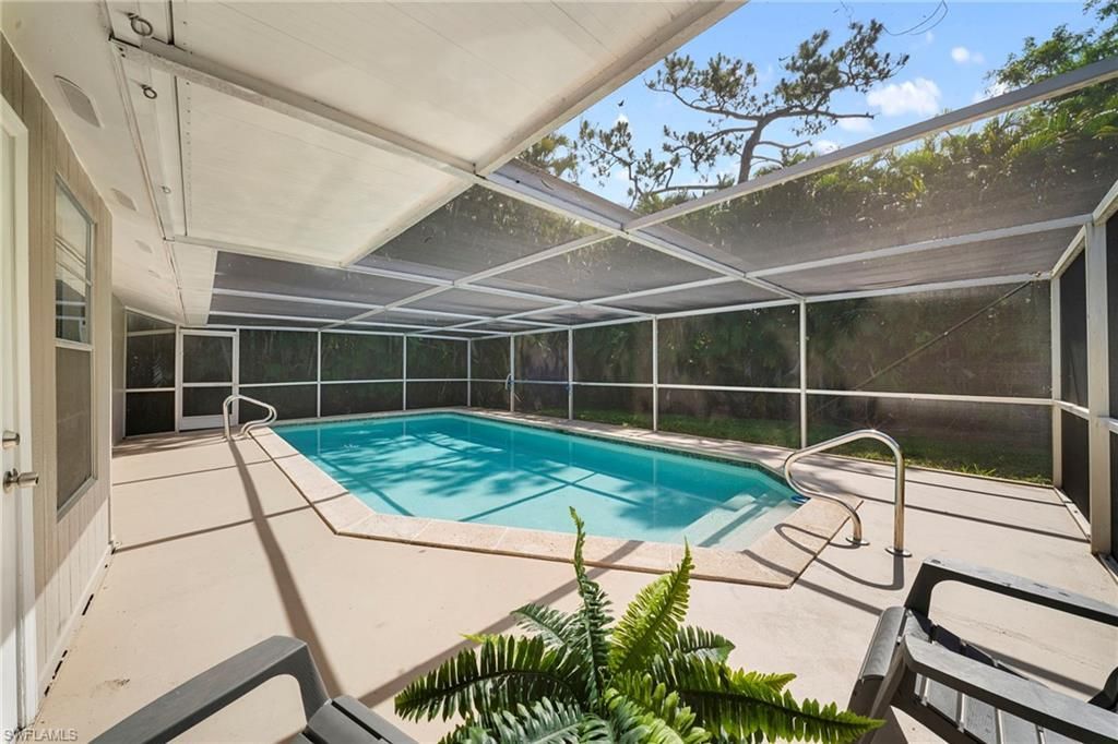 4688 Pembrooke Ln, Bonita Springs, FL 34134 Photo