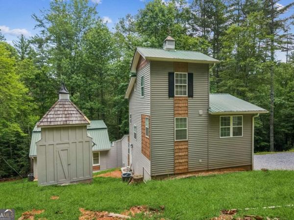 375 Deerfield Drive, Dahlonega, GA 30533
