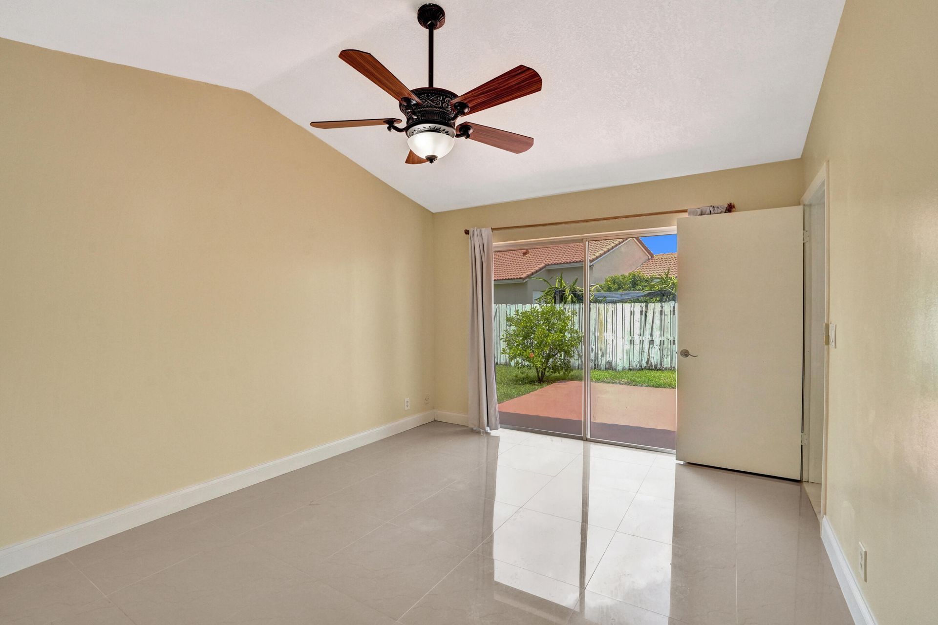 17866 SW 10th Lane, Pembroke Pines, FL 33029 Photo