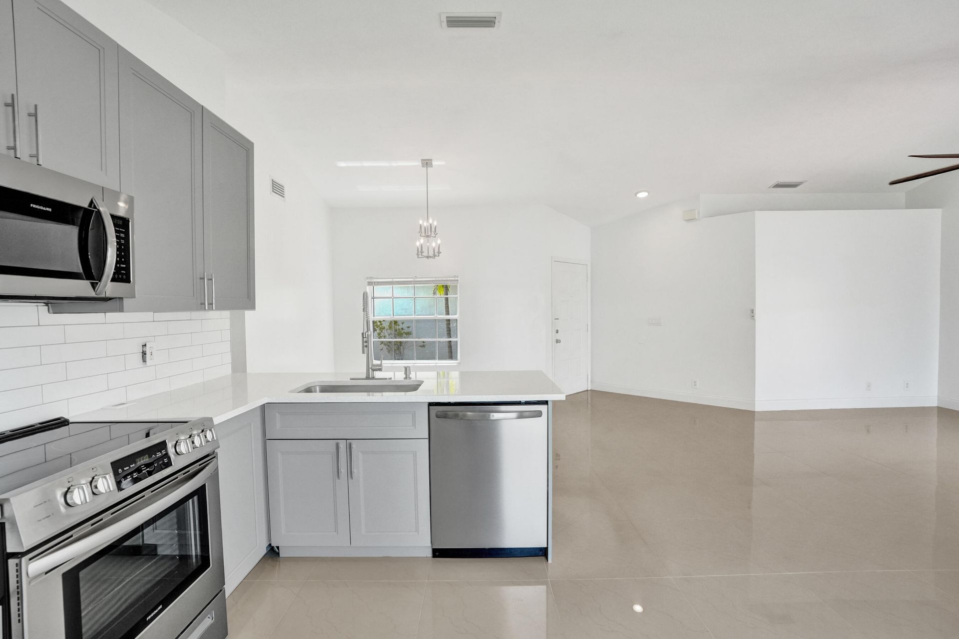 17866 SW 10th Lane, Pembroke Pines, FL 33029 Photo