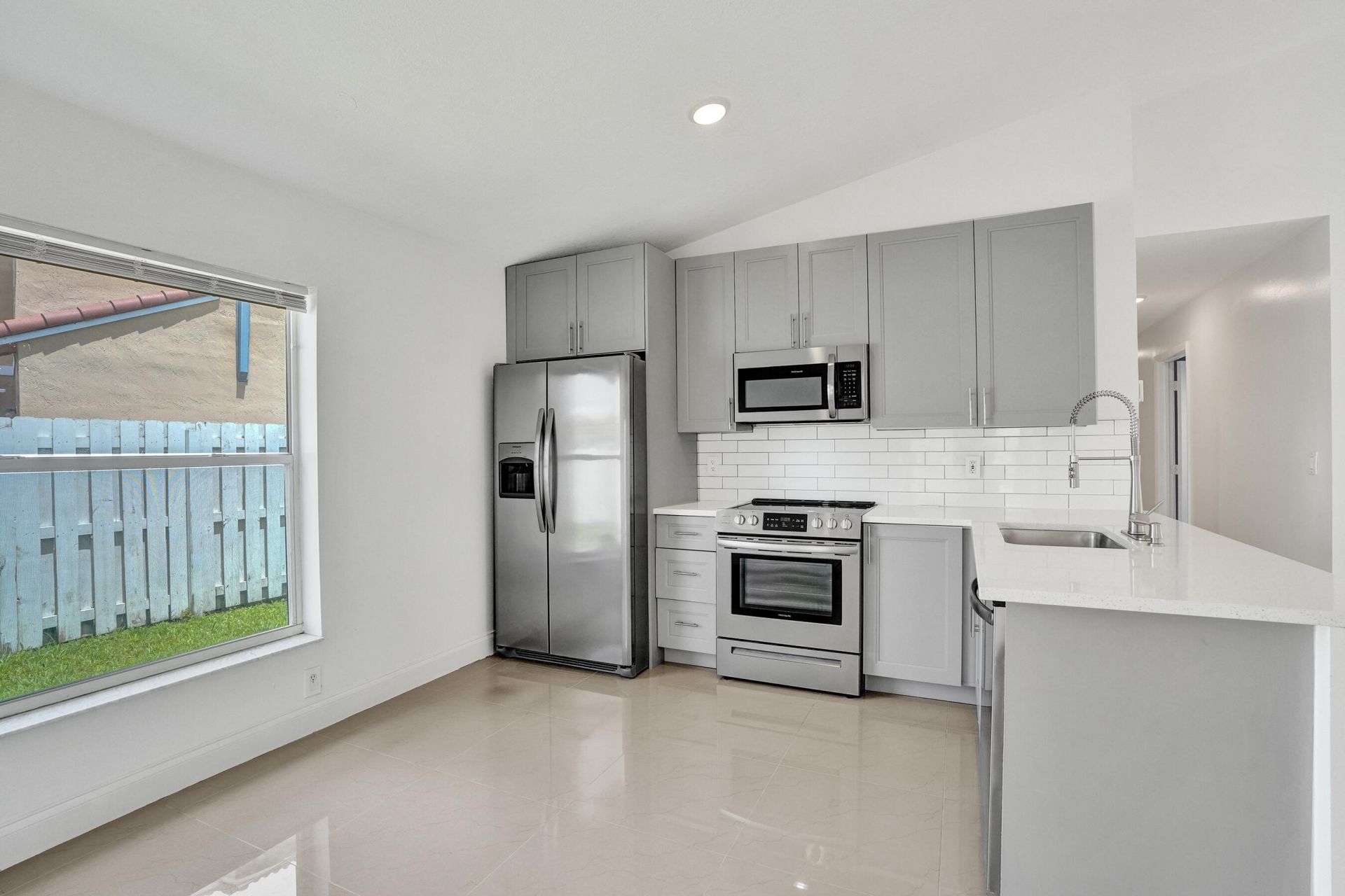 17866 SW 10th Lane, Pembroke Pines, FL 33029 Photo