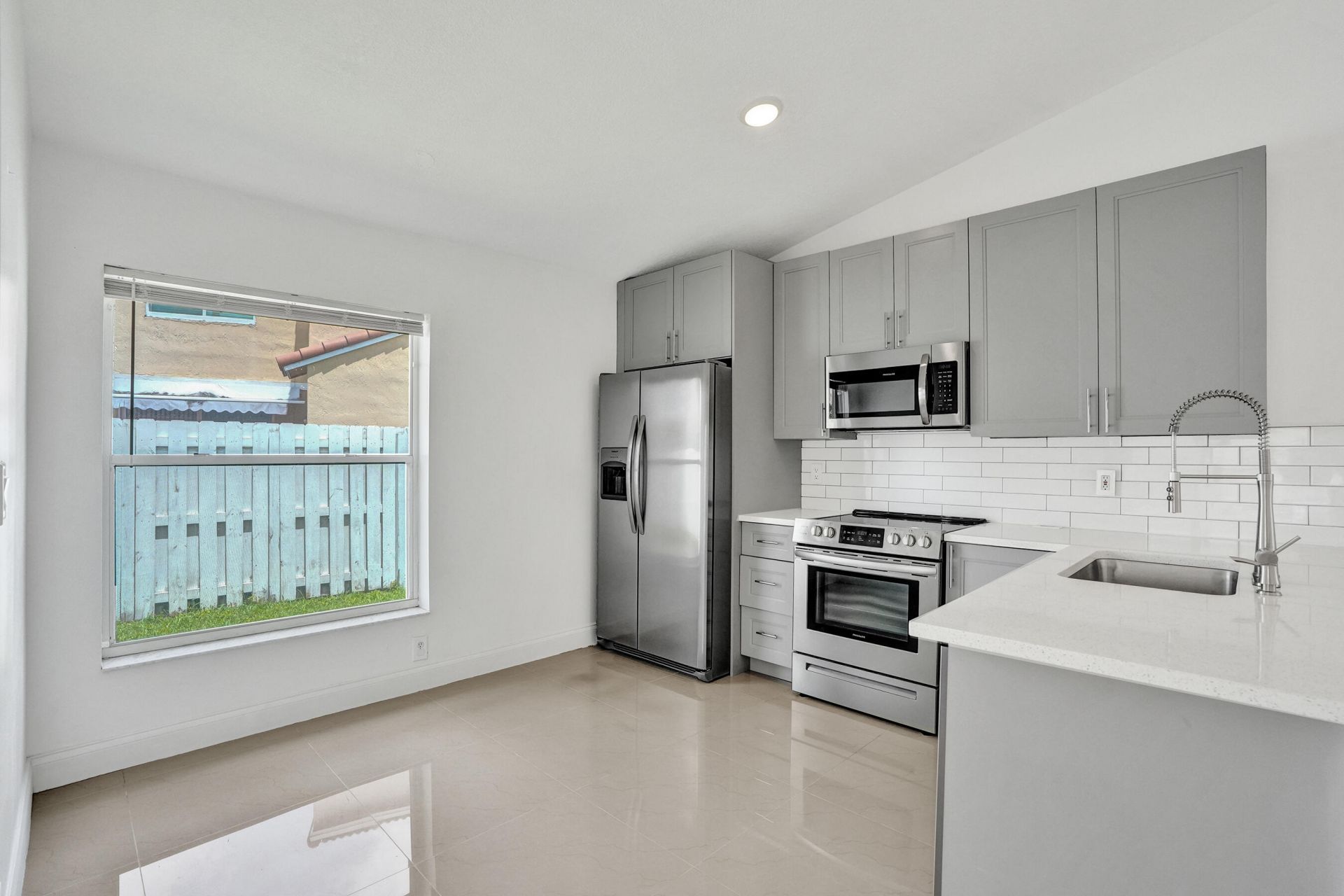 17866 SW 10th Lane, Pembroke Pines, FL 33029 Photo