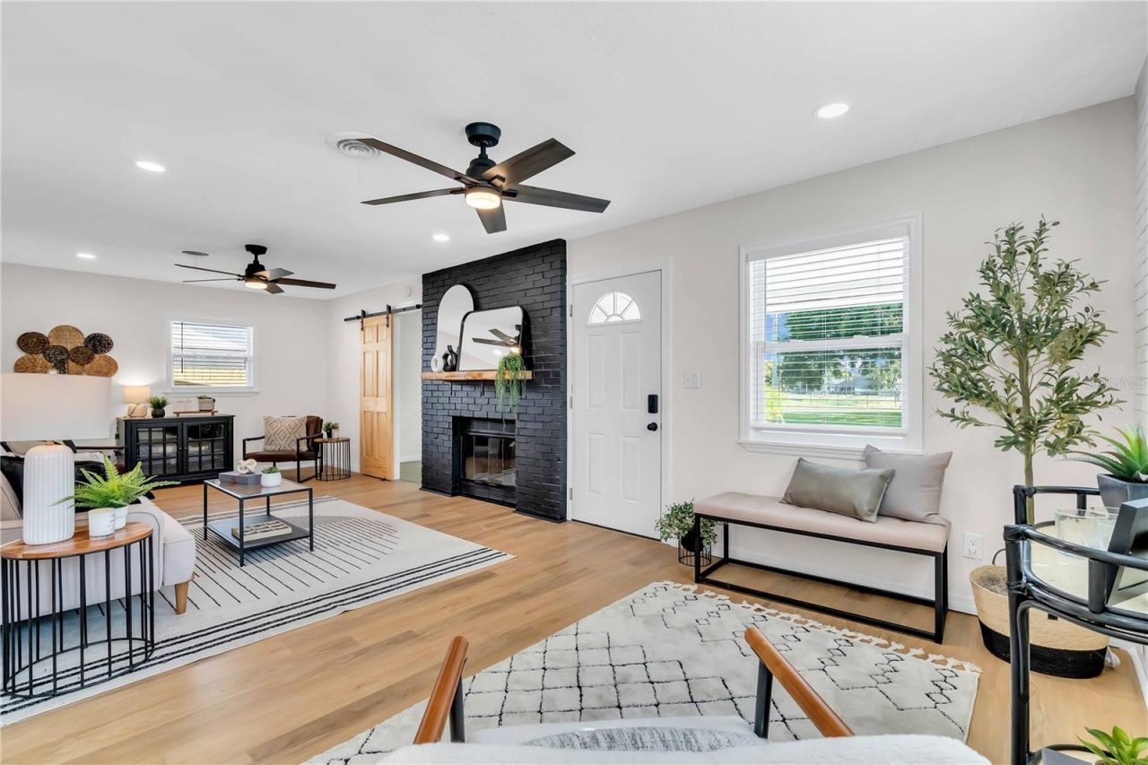 1234 29th Street N, Saint Petersburg, FL 33713 Photo