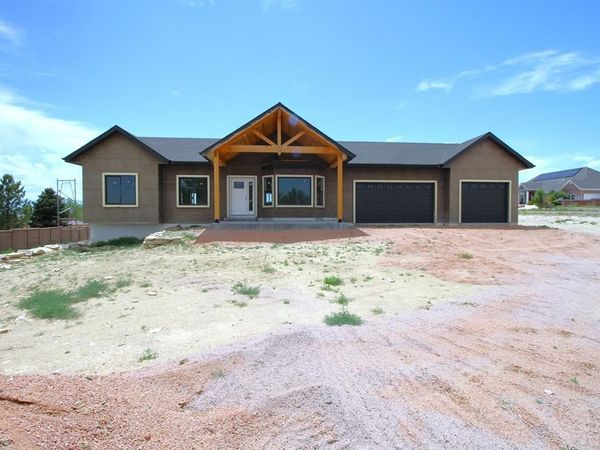 1009 S Oak Valley Dr, Pueblo West, CO 81007