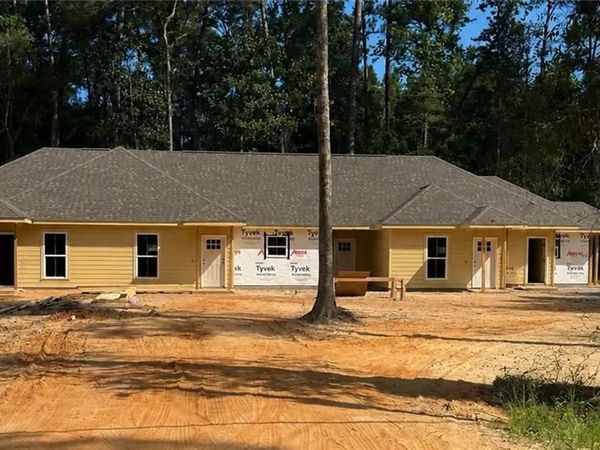 19427 N 2ND Street , Covington, LA 70433