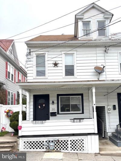 30 N PINE STREET, LEWISTOWN, PA 17044