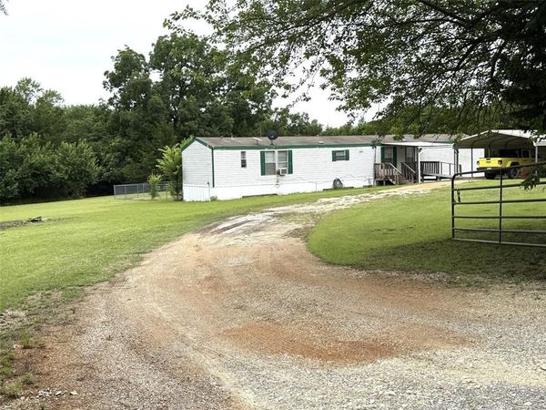 1140 One Mile Lane , Bells, TX 75414