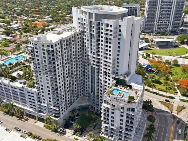 1776 Polk St, Unit 703, Hollywood, FL 33020