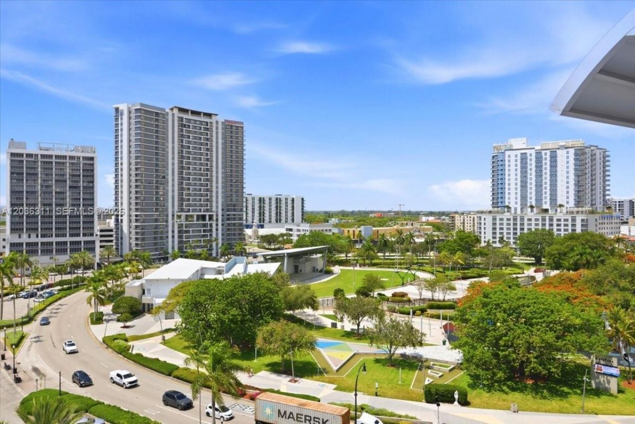 1776 Polk St, Unit 703, Hollywood, FL 33020 Photo