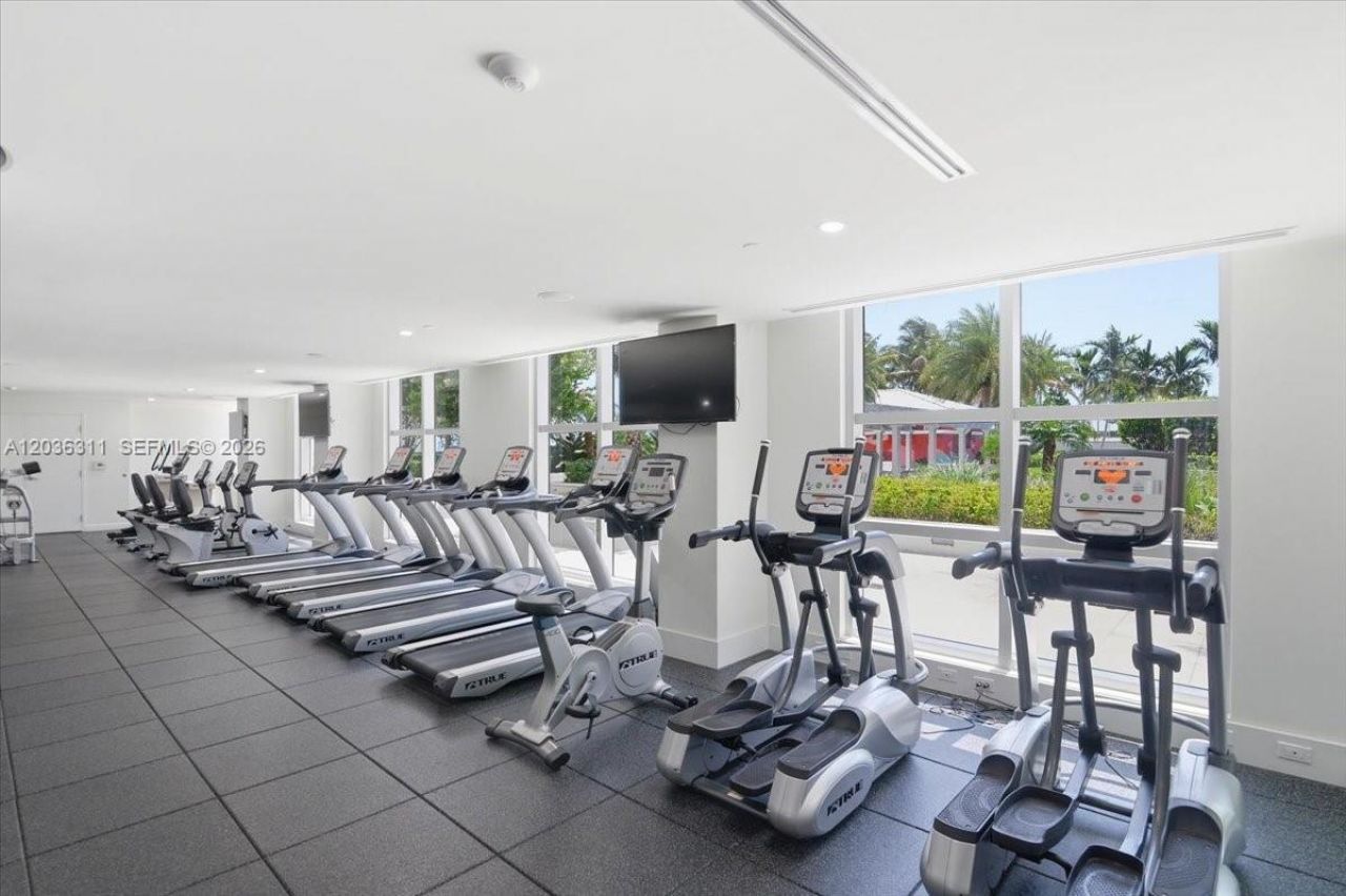 1776 Polk St, Unit 703, Hollywood, FL 33020 Photo