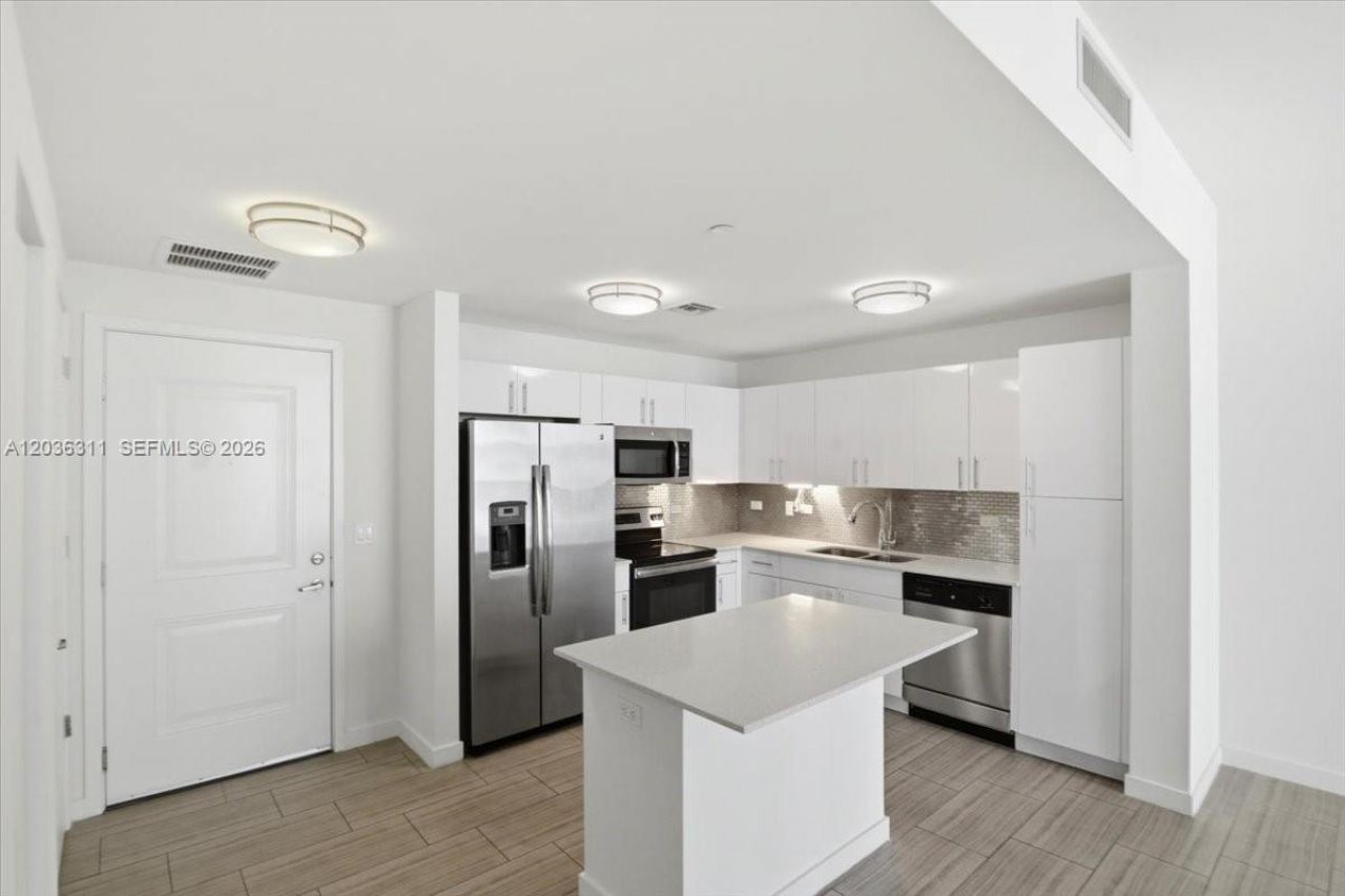 1776 Polk St, Unit 703, Hollywood, FL 33020 Photo
