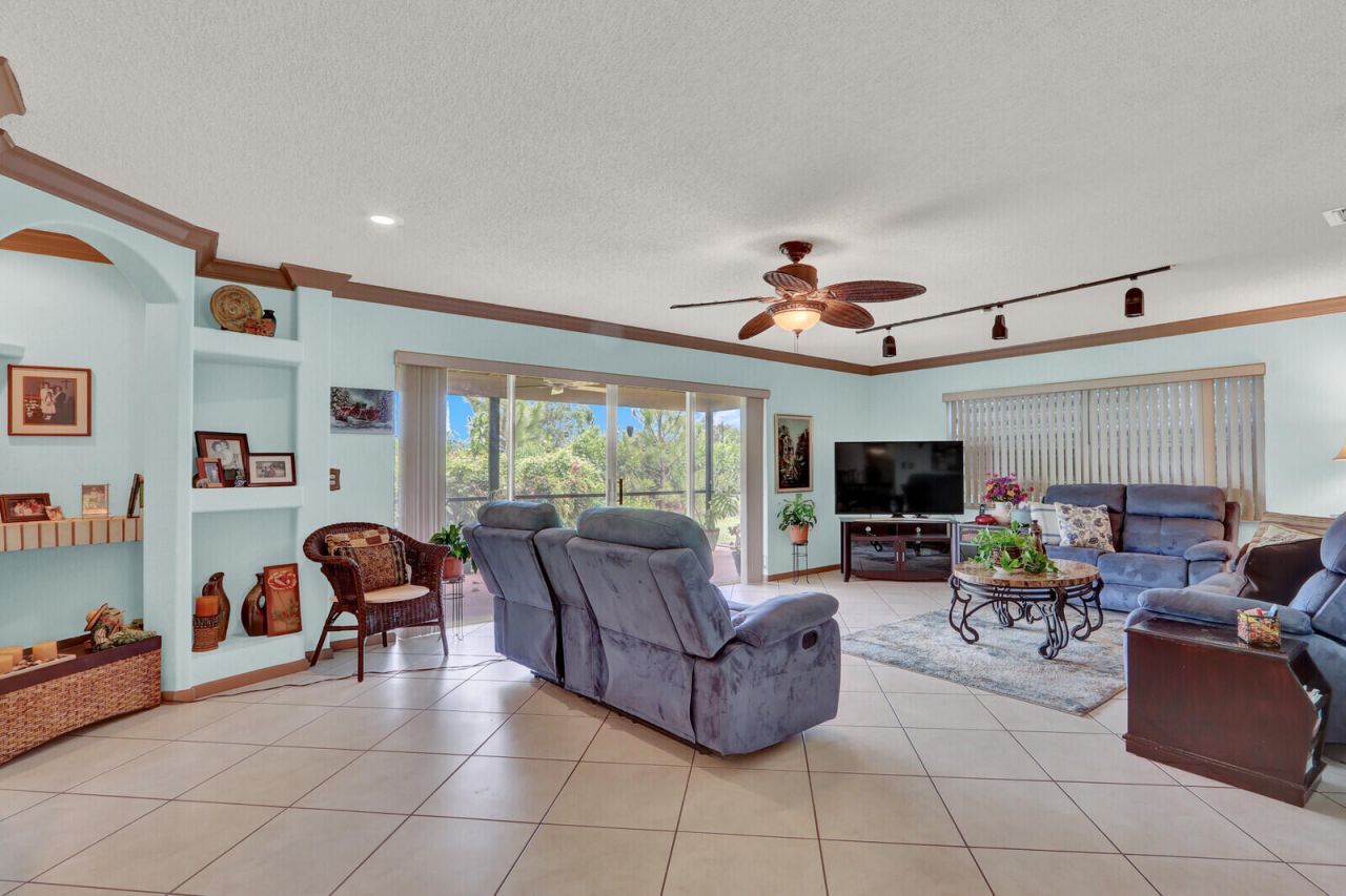 7156 Pine Bluff Drive, Lake Worth, FL 33467 Photo