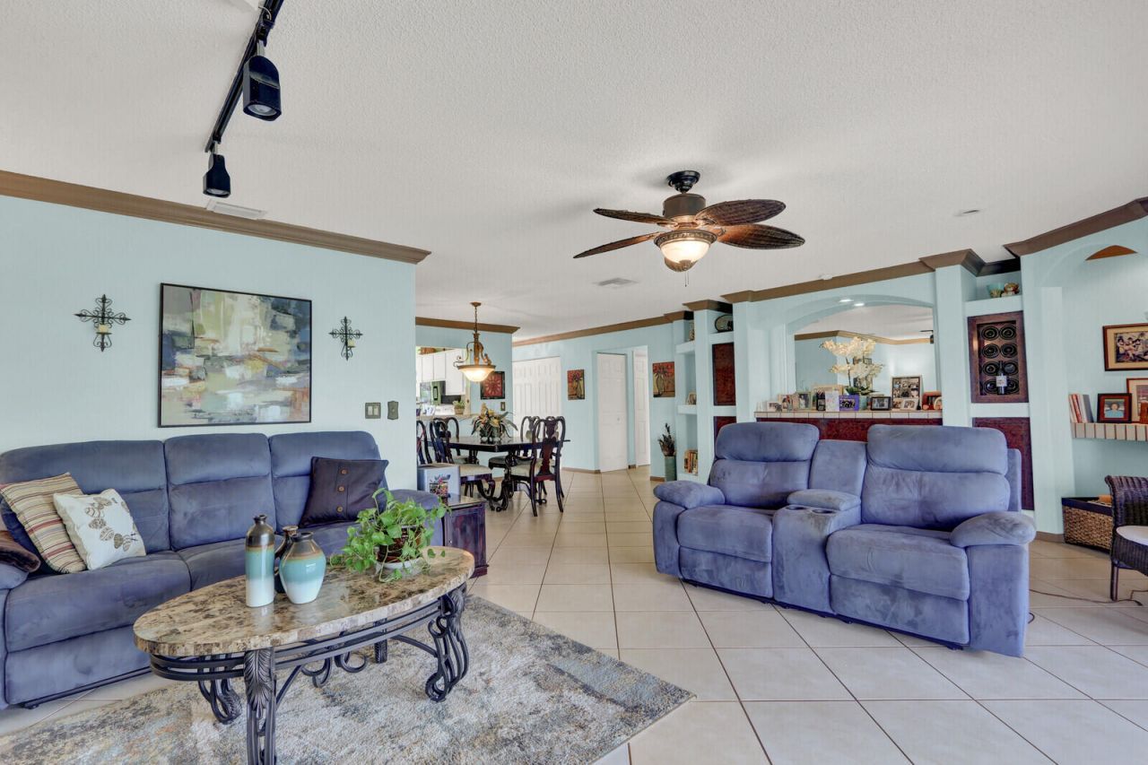 7156 Pine Bluff Drive, Lake Worth, FL 33467 Photo
