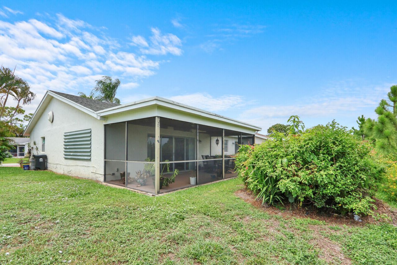 7156 Pine Bluff Drive, Lake Worth, FL 33467 Photo