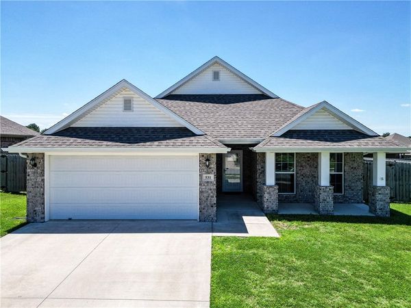 531 Melrose Place , Bentonville, AR 72712
