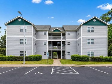 2031 Wolfmill Drive, Unit #301, Raleigh, NC 27603