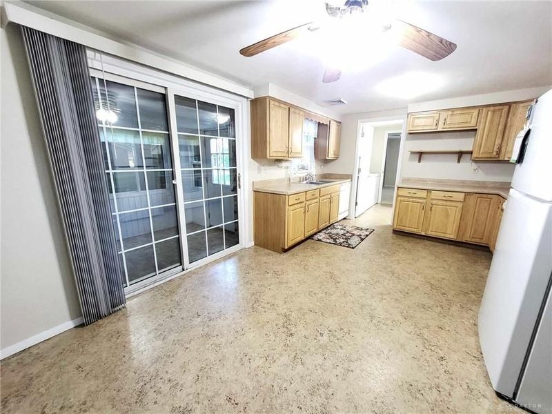 457 Medallion Drive, Greenville, OH 45331 Photo 6