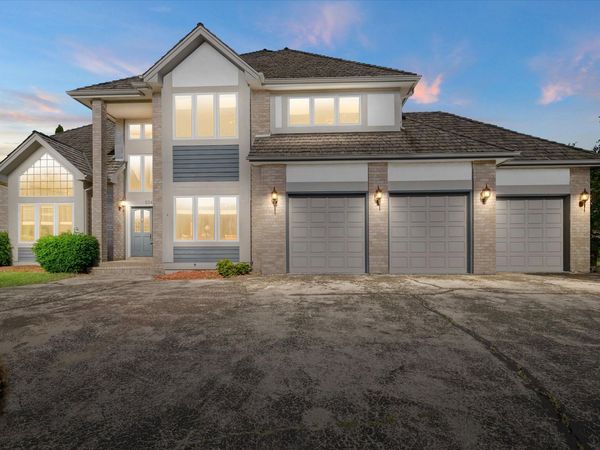 5342 Piper Ln, Mount Pleasant, WI 53403