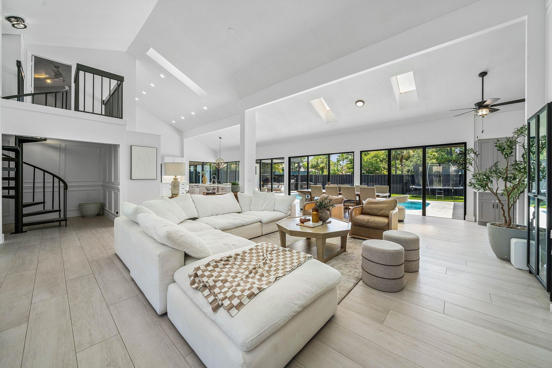 2707 Biarritz Drive, Palm Beach Gardens, FL 33410 Photo