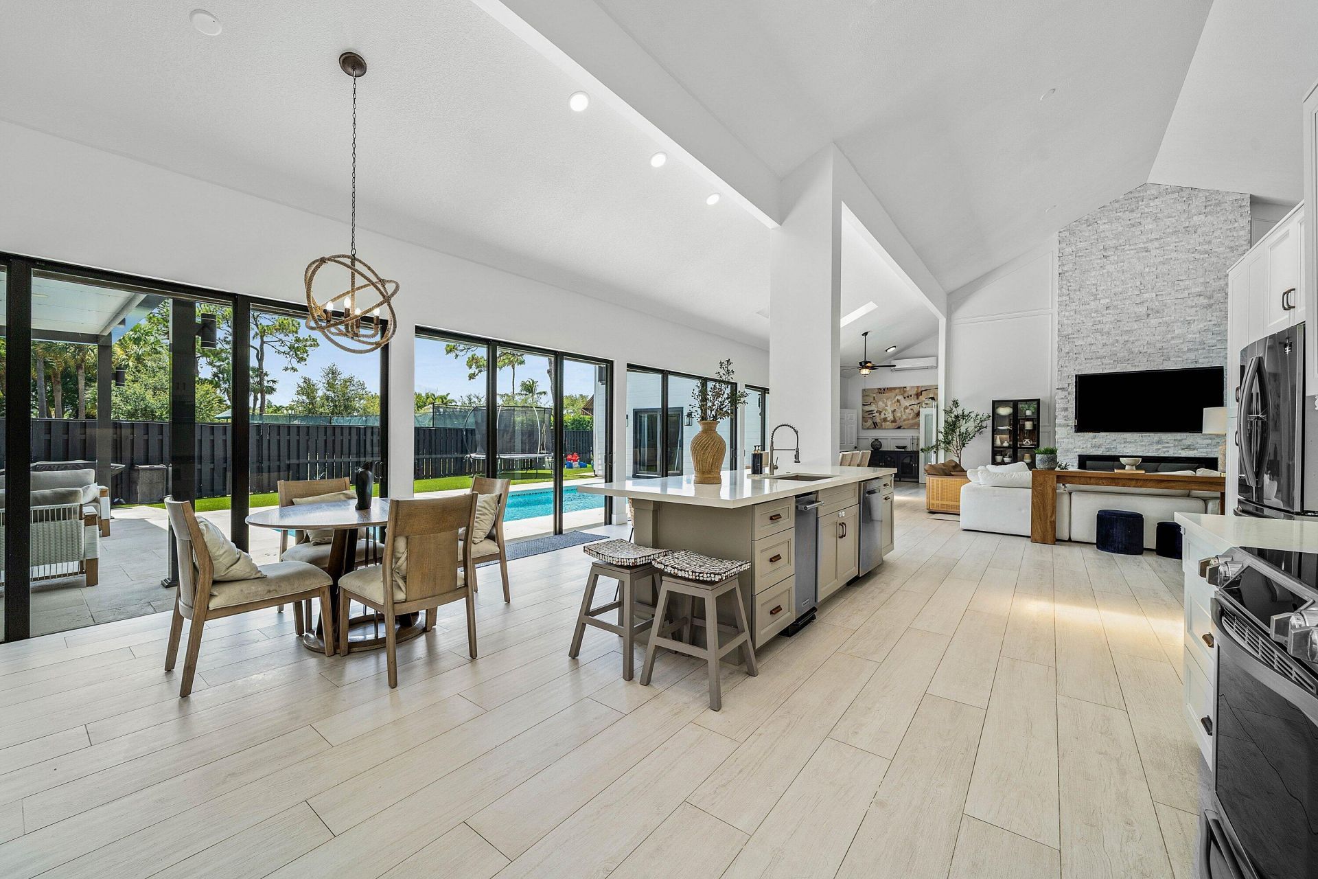 2707 Biarritz Drive, Palm Beach Gardens, FL 33410 Photo