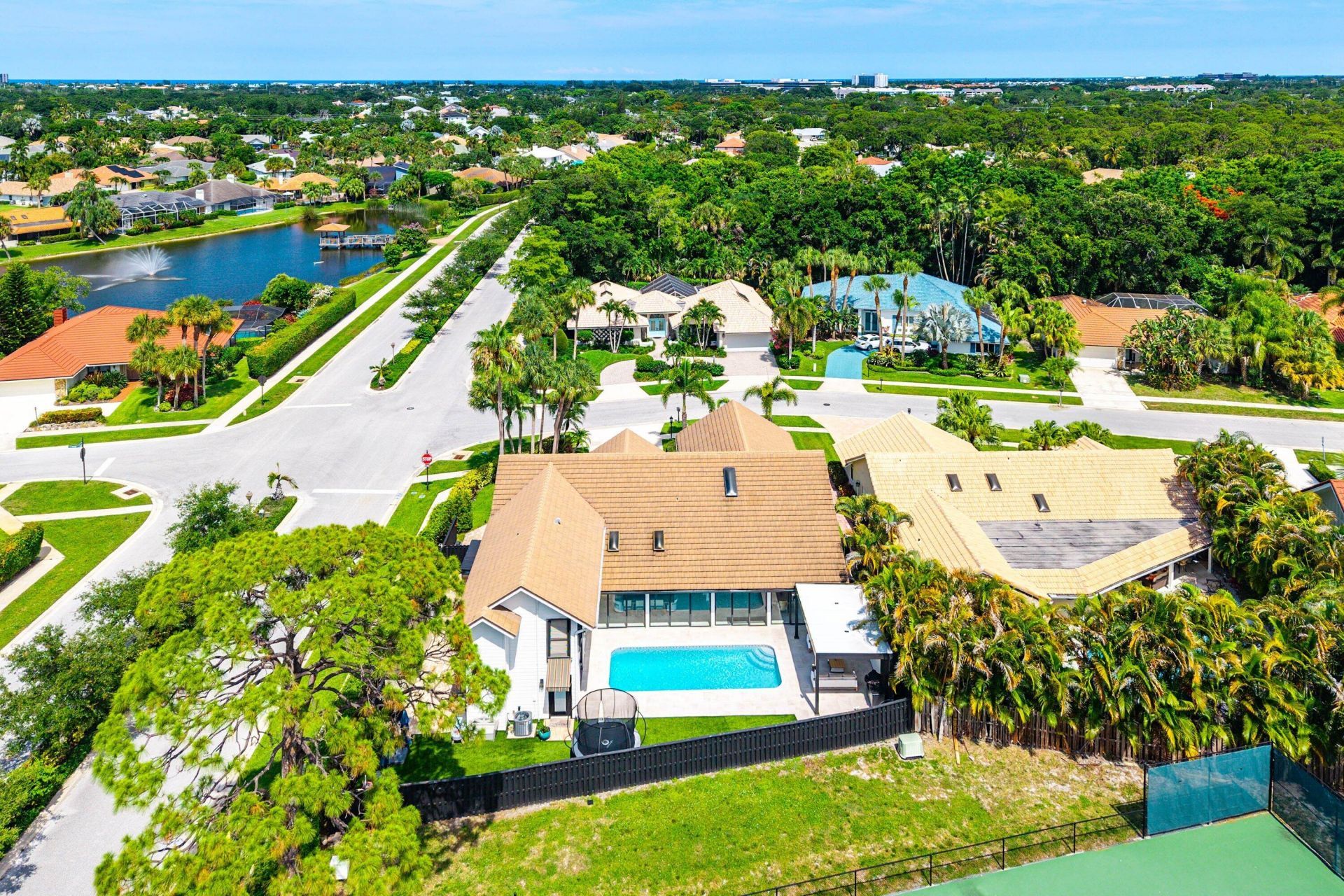 2707 Biarritz Drive, Palm Beach Gardens, FL 33410 Photo