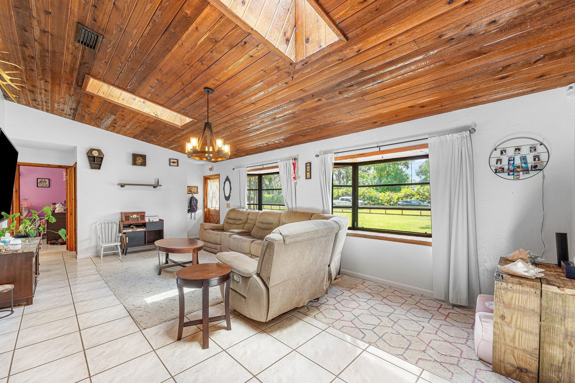 16355 Lancashire Drive E, Loxahatchee, FL 33470 Photo