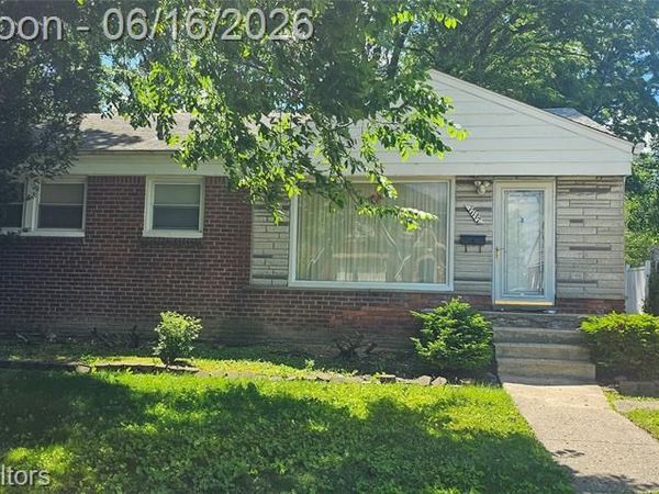 17137 Pierson Street, Detroit, MI 48219