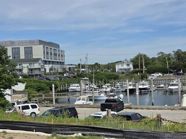 110 School St., Unit E202, Barnstable, MA 02601