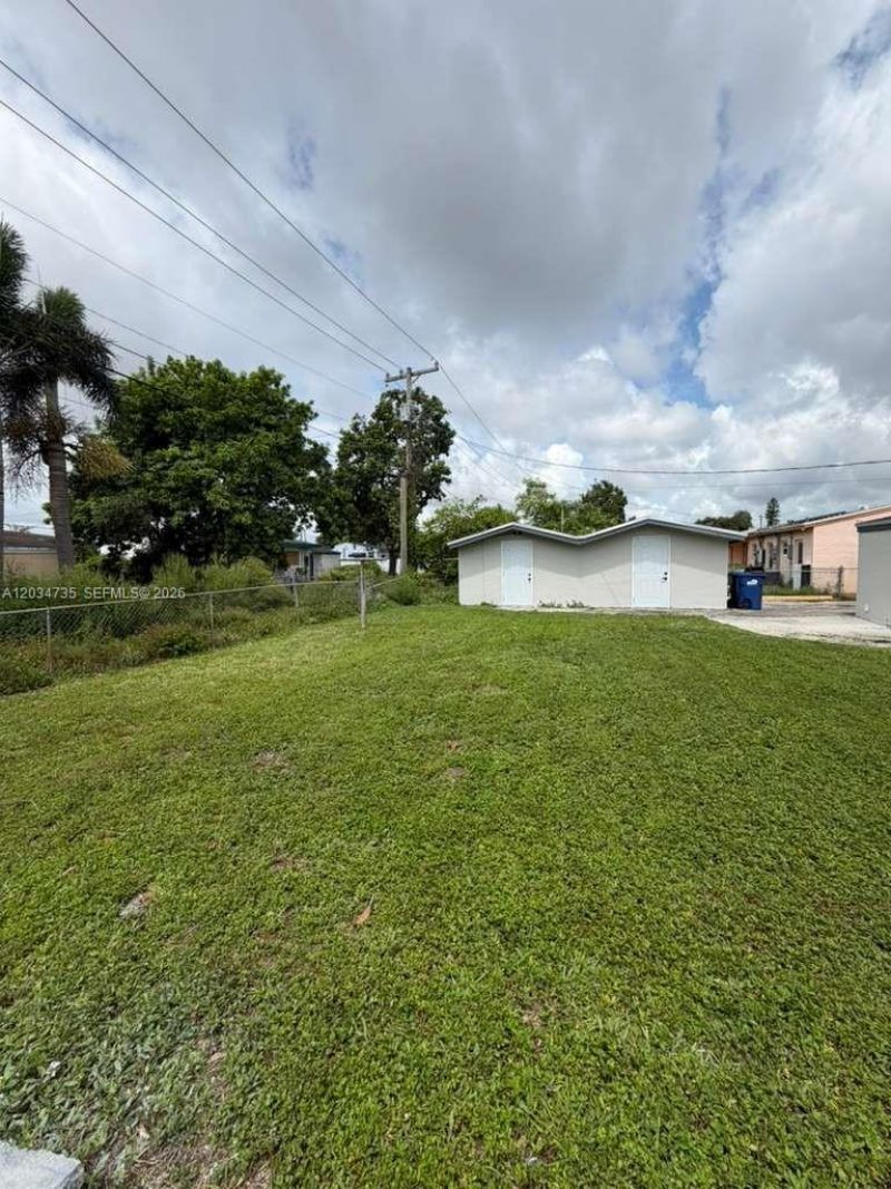 2800 NW 164th St , Miami Gardens, FL 33054 Photo