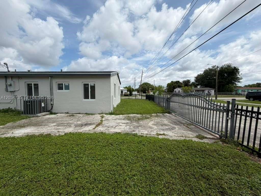 2800 NW 164th St , Miami Gardens, FL 33054 Photo