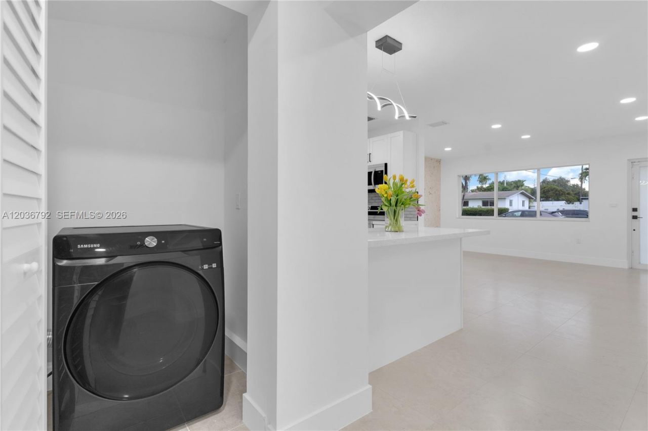 8660 SW 125th Ter, Miami, FL 33156 Photo