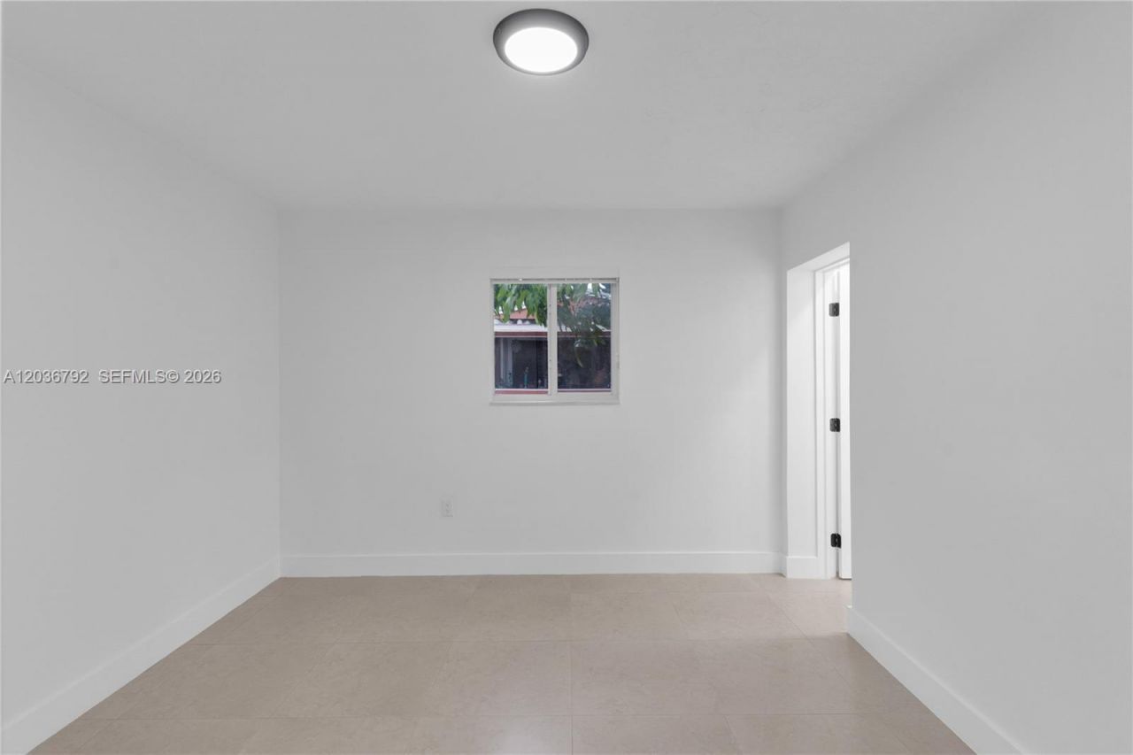 8660 SW 125th Ter, Miami, FL 33156 Photo