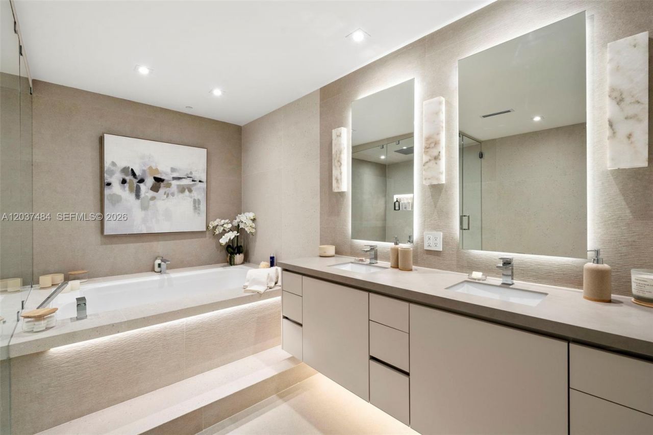 60 Edgewater Dr , Unit 11F, Coral Gables, FL 33133 Photo