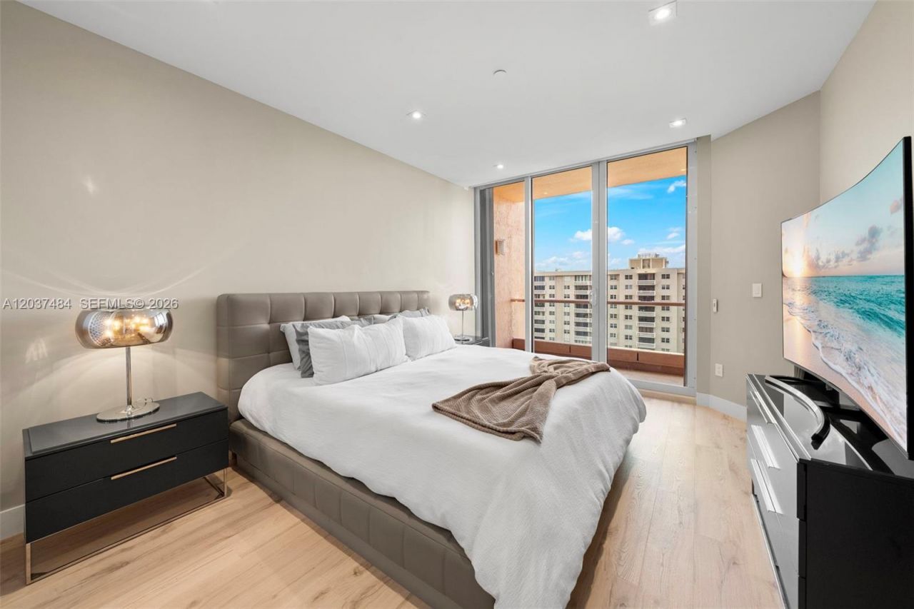 60 Edgewater Dr , Unit 11F, Coral Gables, FL 33133 Photo