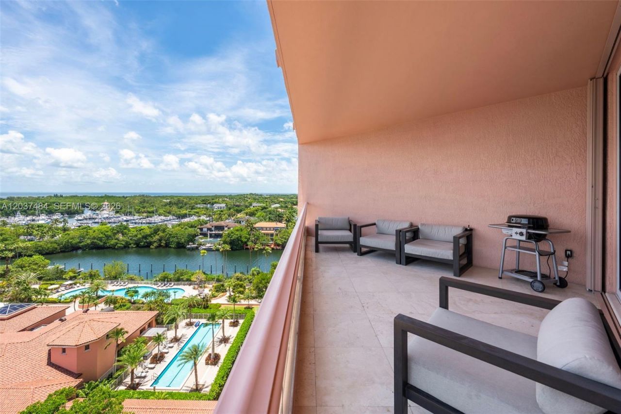 60 Edgewater Dr , Unit 11F, Coral Gables, FL 33133 Photo